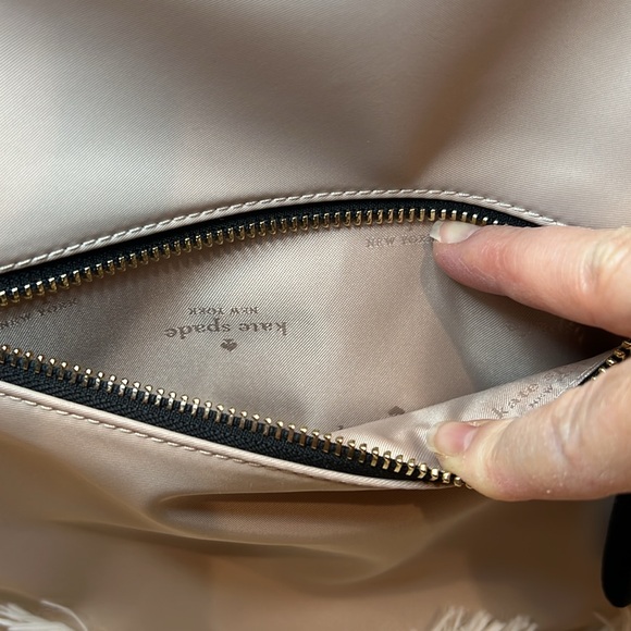 🎉Host Pick🎉Kate Spade Chelsea Large Nylon Warm Beige Backpack - Picture 9 of 15